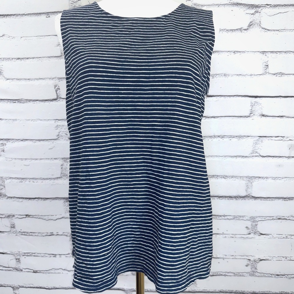 Cupcakes and Cashmere Navy White Striped Lace Back Tank Top Womens Size Medium - Picture 1 of 16